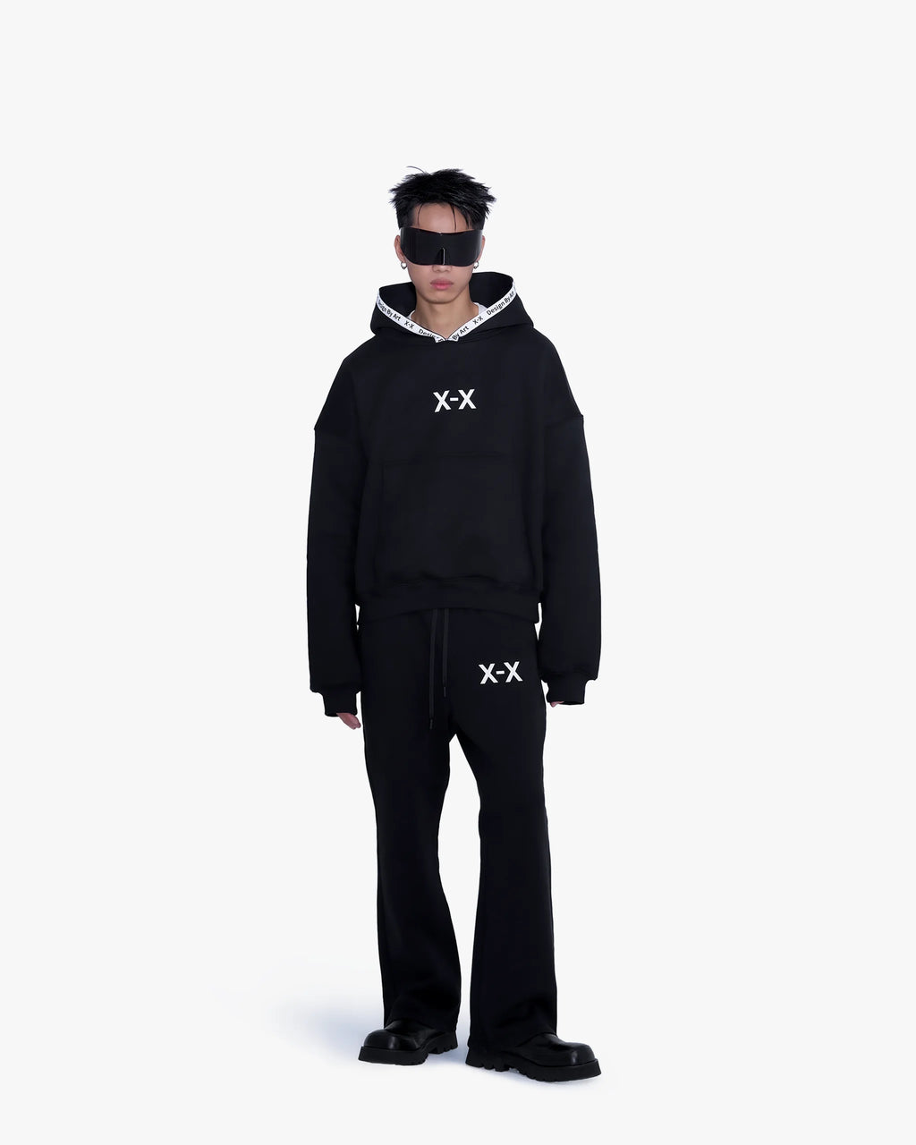CROPPED HOODIE